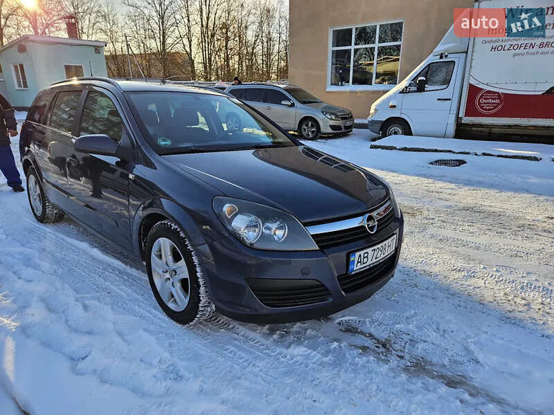 Универсал Opel Astra 2006 в 