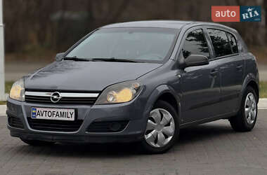 Універсал Opel Astra 2006 в Дніпрі