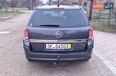 Універсал Opel Astra 2009 в Коломиї