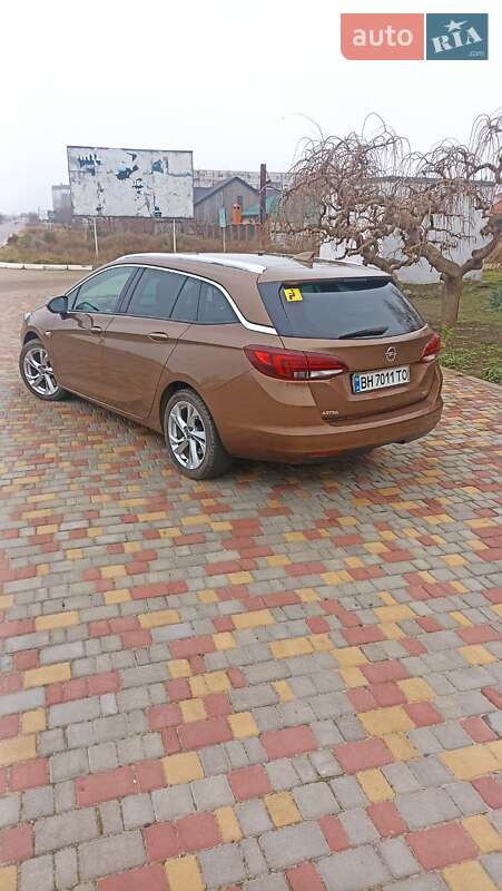 Універсал Opel Astra 2016 в Білгороді-Дністровському