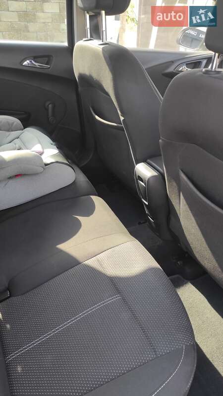 Универсал Opel Astra 2015 в Жвирке фото 8 Универсал Opel Astra 2015 в Жвирке