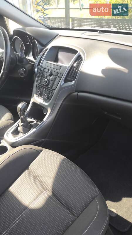 Универсал Opel Astra 2015 в Жвирке фото 5 Универсал Opel Astra 2015 в Жвирке