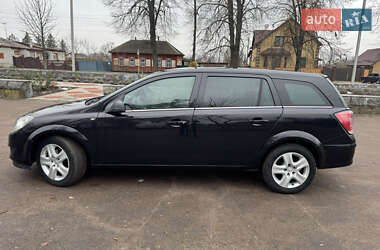 Универсал Opel Astra 2010 в 
