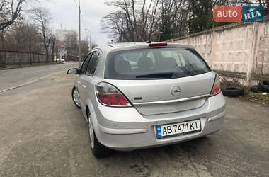 Хэтчбек Opel Astra 2009 в Христиновке