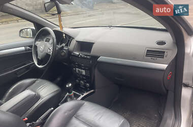 Хэтчбек Opel Astra 2009 в Христиновке