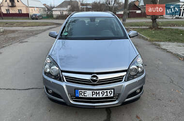 Універсал Opel Astra 2008 в Умані