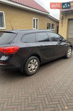 Універсал Opel Astra 2011 в Конотопі