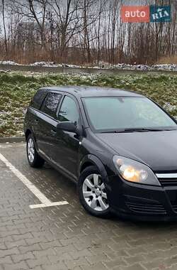 Універсал Opel Astra 2004 в Тернополі