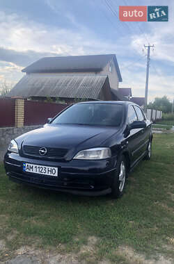 Хетчбек Opel Astra 2002 в Малині