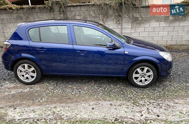 Хетчбек Opel Astra 2009 в Рівному