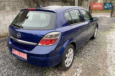 Хетчбек Opel Astra 2009 в Рівному