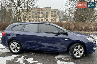 Универсал Opel Astra 2011 в Бучаче