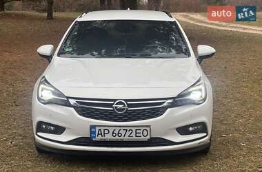 Універсал Opel Astra 2017 в Дніпрі