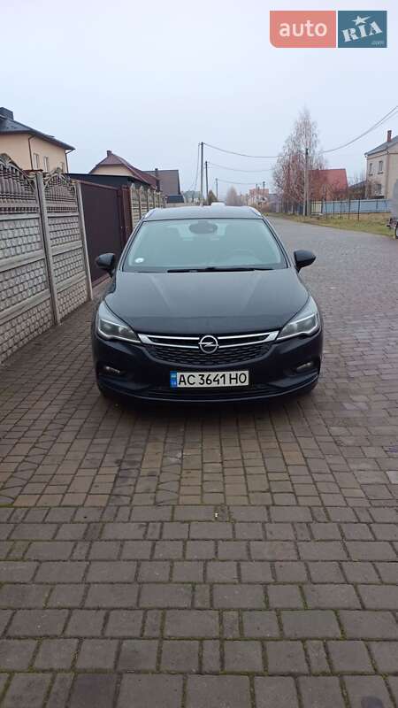 Универсал Opel Astra 2017 в 