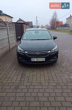 Универсал Opel Astra 2017 в 