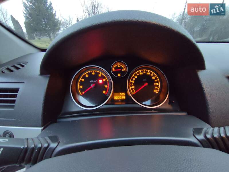 Универсал Opel Astra 2010 в Дубно фото 17 Универсал Opel Astra 2010 в Дубно