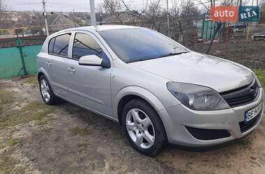 Хэтчбек Opel Astra 2008 в 