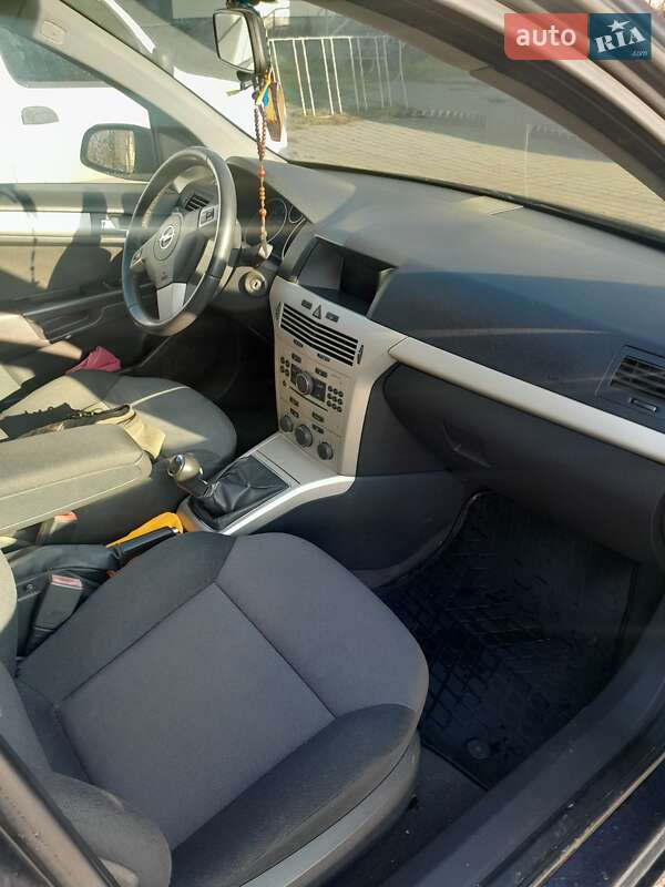 Універсал Opel Astra 2008 в Шептицькому