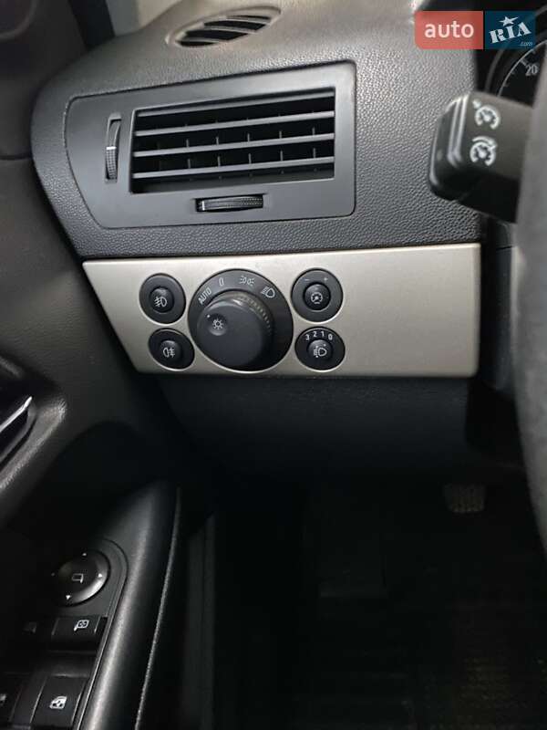 Универсал Opel Astra 2007 в Делятине