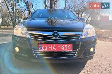 Універсал Opel Astra 2009 в Черкасах