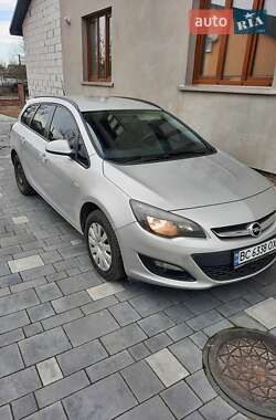 Универсал Opel Astra 2013 в Буске