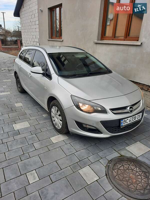 Opel Astra 2013