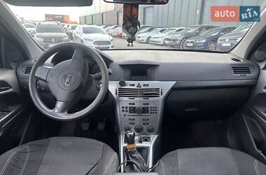 Хетчбек Opel Astra 2011 в Львові