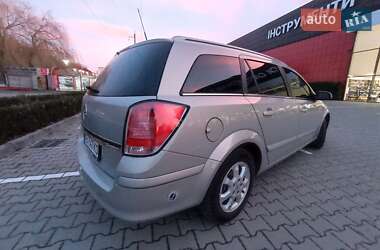 Универсал Opel Astra 2006 в 
