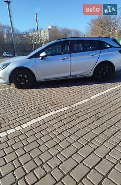 Универсал Opel Astra 2019 в 