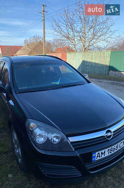 Універсал Opel Astra 2006 в Коростишеві