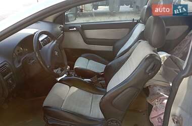 Купе Opel Astra 2000 в 