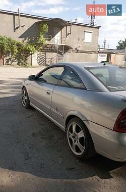 Купе Opel Astra 2000 в 