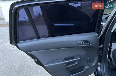 Универсал Opel Astra 2006 в 