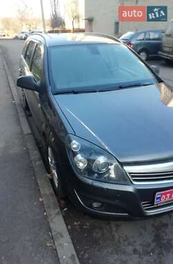 Універсал Opel Astra 2009 в Луцьку