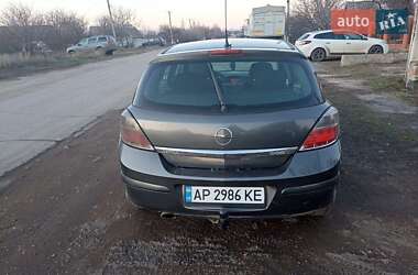 Хэтчбек Opel Astra 2008 в 