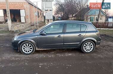 Хэтчбек Opel Astra 2008 в 