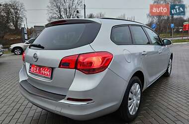 Универсал Opel Astra 2013 в Лубнах