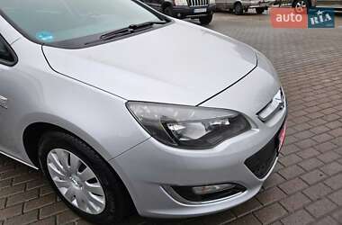 Универсал Opel Astra 2013 в Лубнах