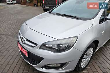 Универсал Opel Astra 2013 в Лубнах