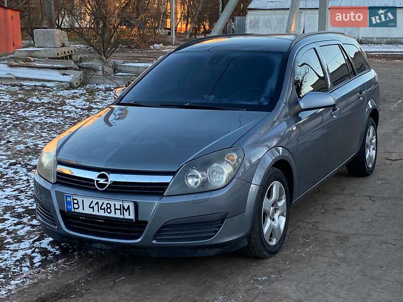 Универсал Opel Astra 2005 в Кременчуге