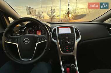 Універсал Opel Astra 2014 в Хмельницькому