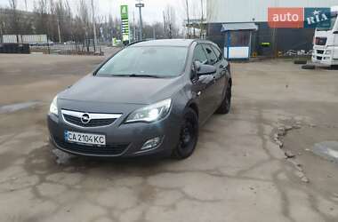 Универсал Opel Astra 2012 в Киеве