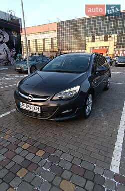 Универсал Opel Astra 2014 в Луцке