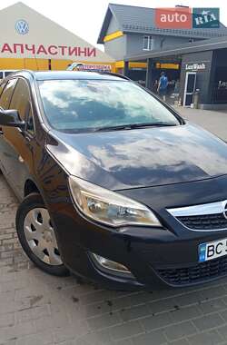 Універсал Opel Astra 2011 в Львові