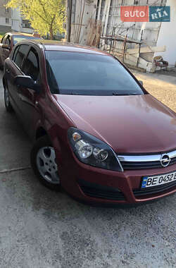 Хэтчбек Opel Astra 2006 в Николаеве