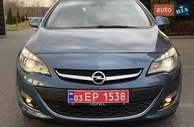 Універсал Opel Astra 2014 в Стрию