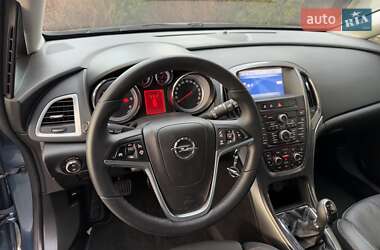 Універсал Opel Astra 2014 в Стрию