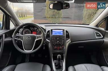 Універсал Opel Astra 2014 в Стрию