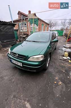 Седан Opel Astra 2005 в Олександрії