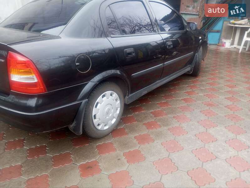 Седан Opel Astra 2007 в Кривому Розі